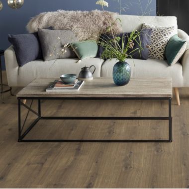Tundra Oak Autumn 4V Πάτωμα Laminate Tarkett της σειράς Essentials Line 832 κατηγορίας AC4 32 πάχους 8mm